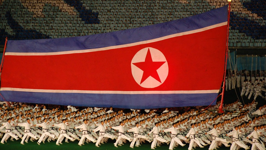 Can chinese go to north korea?